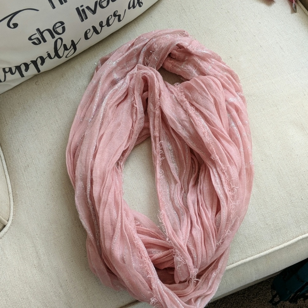 Infinity scarf